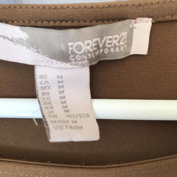 Forever 21 Sheath Dress SzM Tan Spandex Long Sleeves Slit Side Midi Pre-Owned - Picture 3 of 10